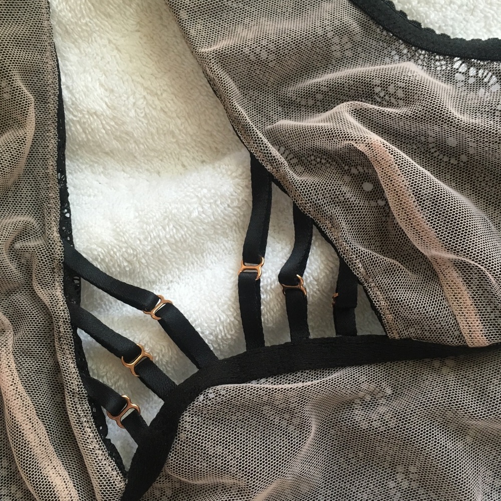Victoria’s Secret halter lingerie 💦 - Picture 7 of 7